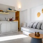 Hypnos Boutique With Amazing Heated Pool With Jacuzzi Fira (Santorini)