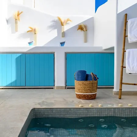 Hypnos Boutique With Amazing Heated Pool With Jacuzzi * Fira (Santorini)