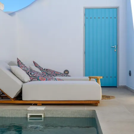 Hypnos Boutique With Amazing Heated Pool With Jacuzzi