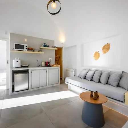 Hypnos Boutique With Amazing Heated Pool With Jacuzzi