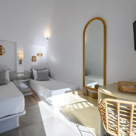 Hypnos Boutique With Amazing Heated Pool With Jacuzzi