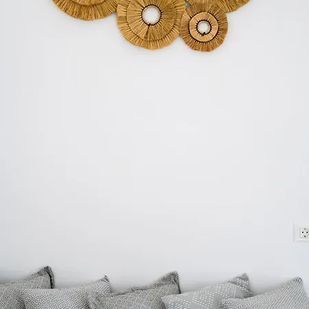 Hypnos Boutique With Amazing Heated Pool With Jacuzzi * Fira (Santorini)