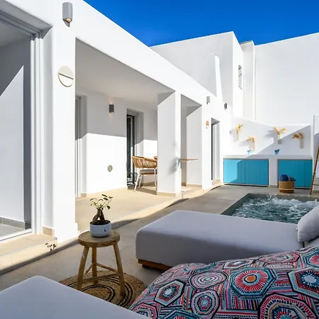 Hypnos Boutique With Amazing Heated Pool With Jacuzzi * サントリーニ
